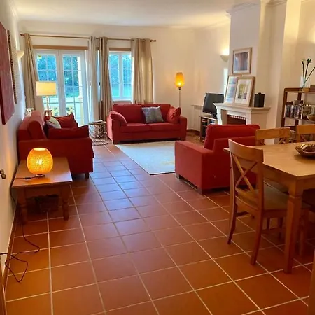 Golf & Del Rey - -6 *